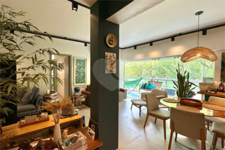 Apartamento à venda com 3 quartos, sendo 1 suíte, em Lagoa, Rio de Janeiro, RJ