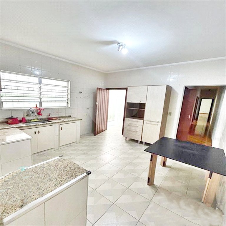 Sobrado à venda com 3 quartos, sendo 1 suíte, em Jardim Peri, São Paulo, SP