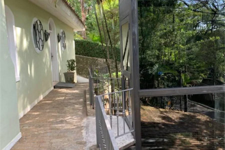 Sobrado à venda com 4 suítes em Fazenda Morumbi, São Paulo, SP