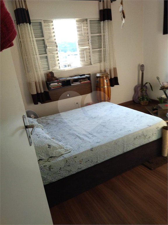Sobrado à venda com 3 quartos em Artur Alvim, São Paulo, SP
