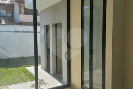Casa à venda com 3 suítes no condomínio Reserva Real, Paulínia - SP