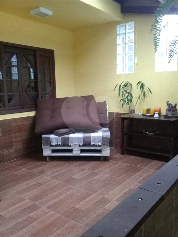 Casa Térrea à venda com 5 quartos, sendo 1 suíte, em Cosmos, Rio de Janeiro, RJ