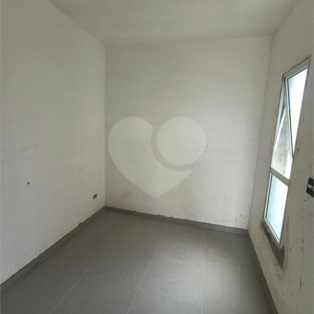 Apartamento à venda com 1 quarto em Guaianazes, São Paulo, SP
