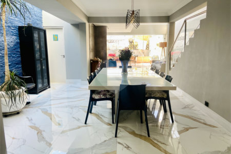 Casa à venda com 3 suítes em Jardim Londrina, São Paulo, SP