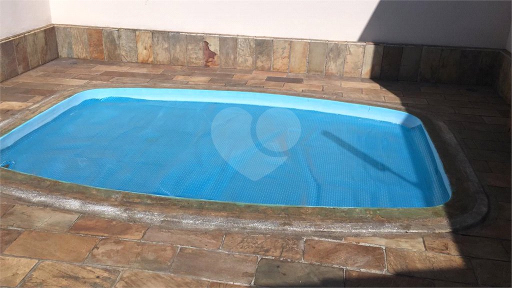 Sobrado à venda com 6 quartos, sendo 3 suítes, em Jardim Refúgio, Sorocaba, SP
