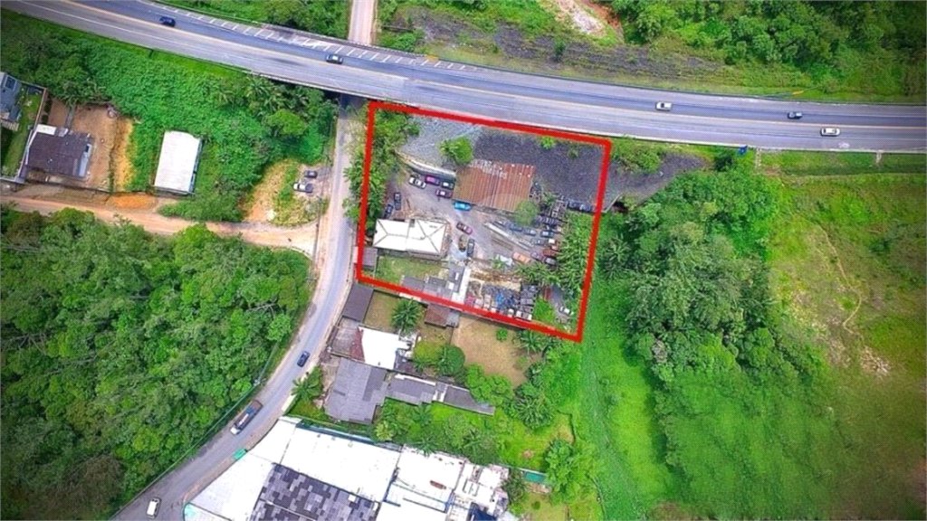 Terreno para alugar com 2 quartos, sendo 1 suíte, em Roncon, Ribeirão Pires, SP