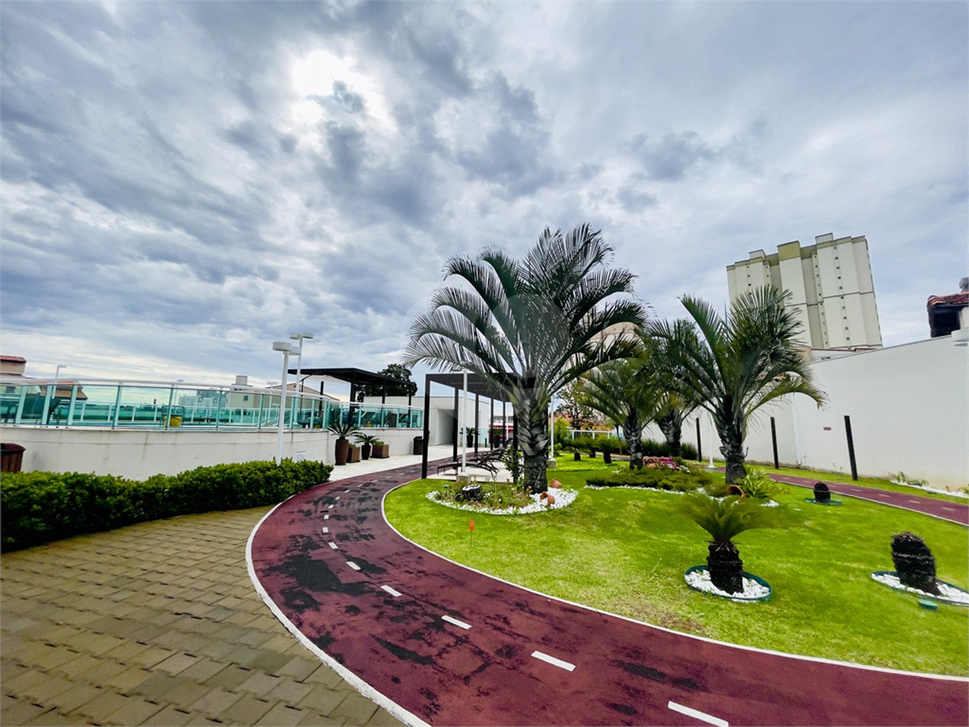Apartamento à venda com 2 suítes em Vila Scarpelli, Santo André, SP