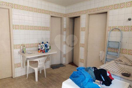 Casa à venda com 3 suítes em Jardim Leonor, São Paulo, SP