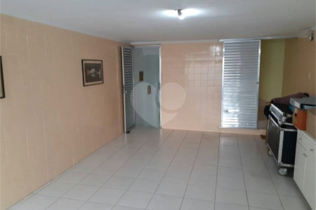 Sobrado à venda com 3 quartos em Santana, São Paulo, SP
