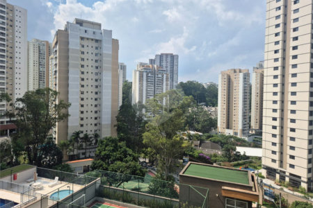 Apartamento à venda com 2 quartos em Vila Andrade, São Paulo, SP