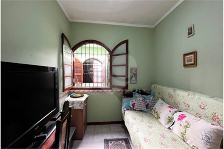 Casa à venda com 3 quartos, sendo 1 suíte, em Vila Boaçava, São Paulo, SP