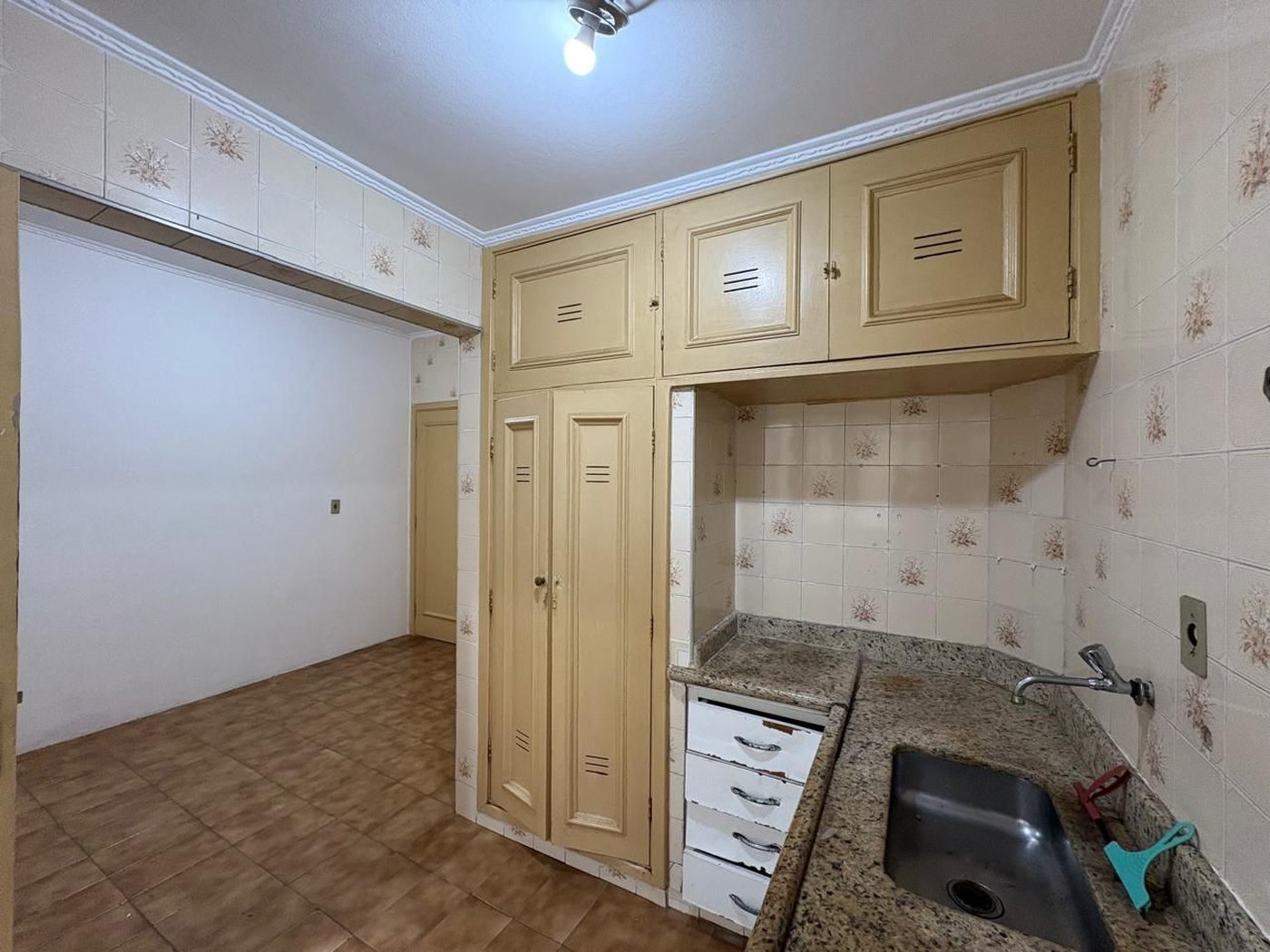 Apartamento com 3 dormitórios à venda, 112 m² por R$ 500.000,00 - Pompéia - Santos/SP