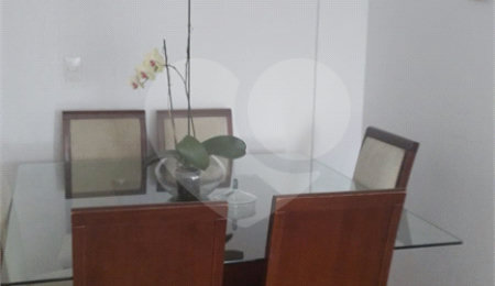 Apartamento à venda com 2 quartos, sendo 1 suíte,  em Jardim Parque Morumbi, São Paulo, SP