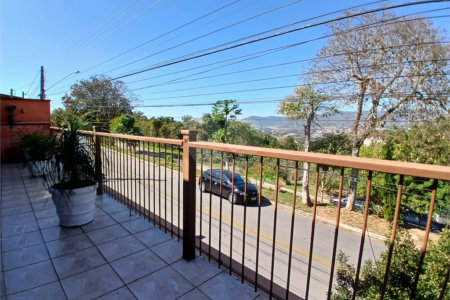 Casa à venda com 3 quartos, sendo 2 suítes, em Jardim Brogotá, Atibaia, SP