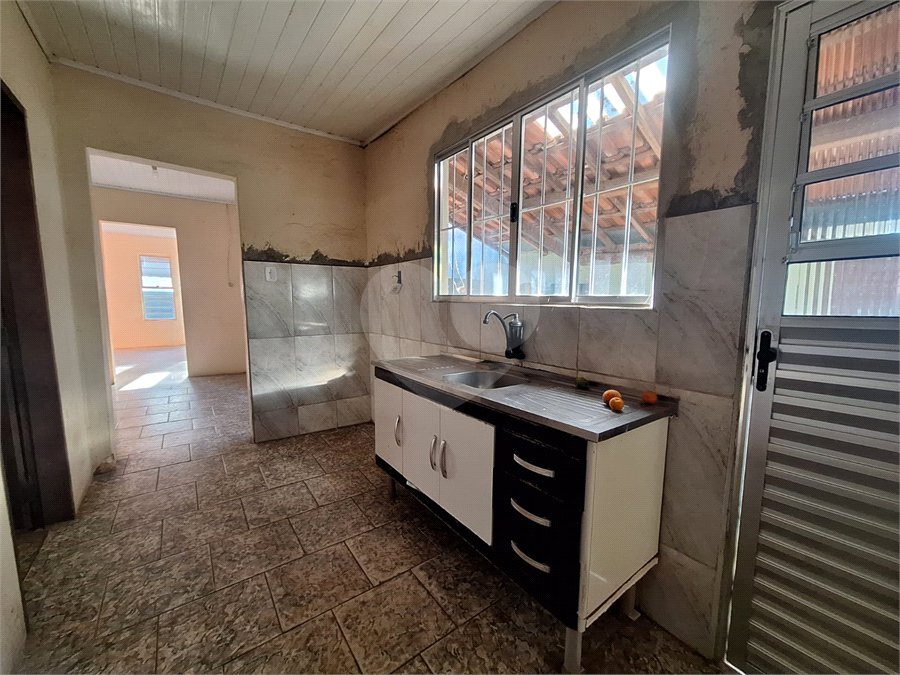 Casa à venda com 2 quartos em Vila Hungria, Itapetininga, SP