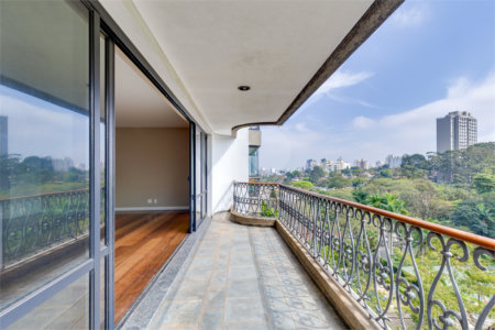 Apartamento à venda com 4 suítes em Alto da Boa Vista, São Paulo, SP