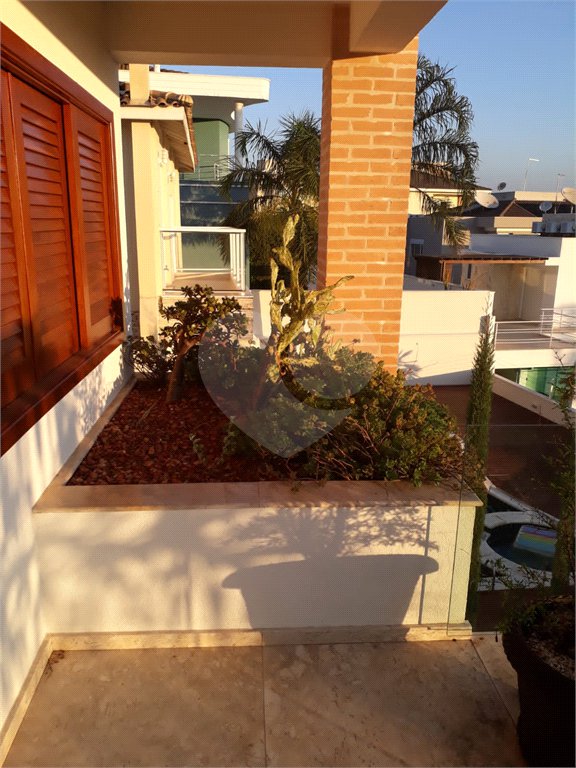 Casa à venda com 4 suítes no condomínio Jardim Vila Paradiso, Indaiatuba - SP