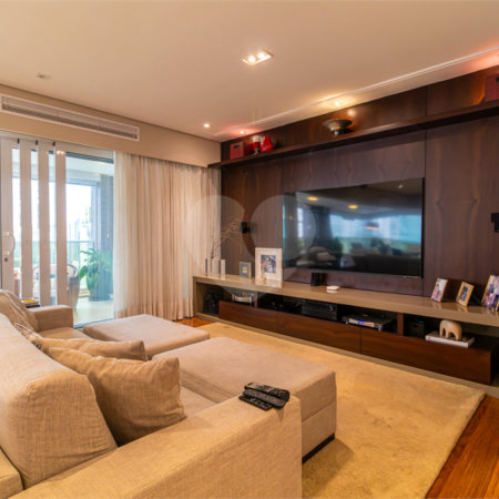 Apartamento à venda com 4 suítes em Campo Belo, São Paulo, SP