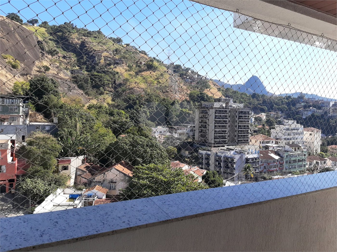 Cobertura à venda com 3 quartos, sendo 2 suítes,  em Tijuca, Rio de Janeiro, RJ