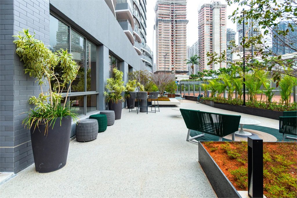 Apartamento à venda com 3 suítes em Jardim das Acácias, São Paulo, SP