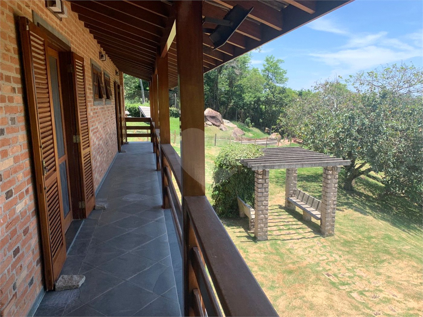 Chácara à venda com 4 quartos, sendo 2 suítes, em Parque Valinhos, Valinhos, SP