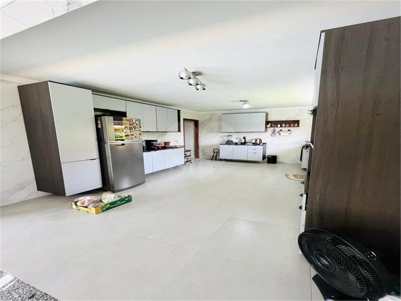 Casa à venda com 4 suítes no condomínio Vale do Lago, Sorocaba - SP