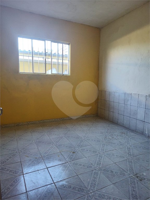 Casa à venda com 2 quartos em Jardim Margarida, Mogi das Cruzes, SP