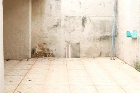 Casa Térrea à venda com 5 quartos, sendo 2 suítes, em Vila Mazzei, São Paulo, SP