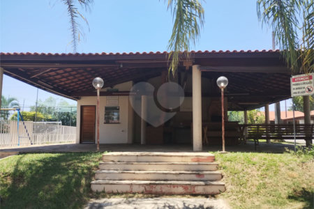 Casa à venda com 4 quartos, sendo 2 suítes,  no condomínio Villagio Colinas do Sol, Sorocaba - SP