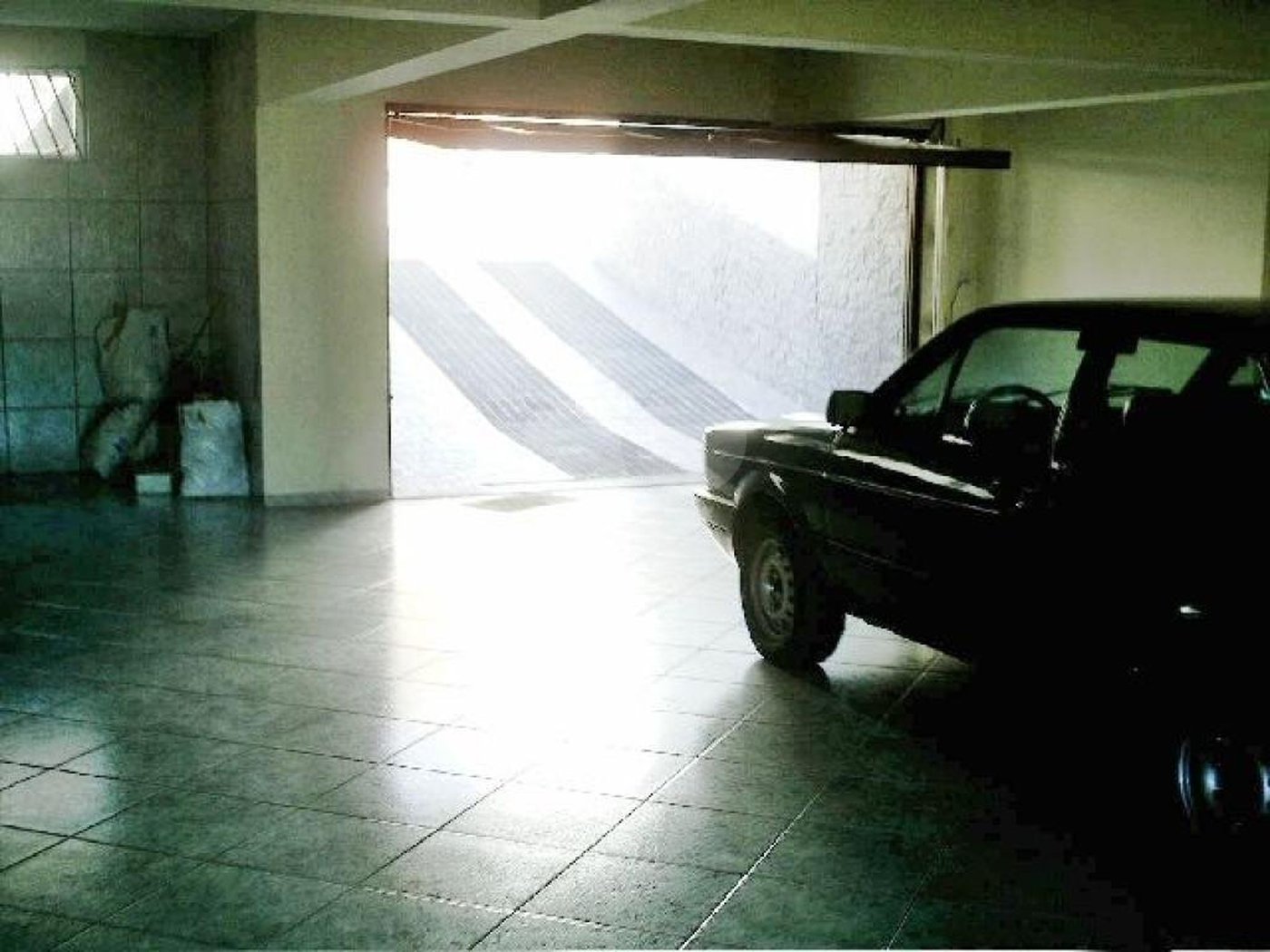 Sobrado à venda com 4 quartos, sendo 3 suítes, em Horto, São Paulo, SP