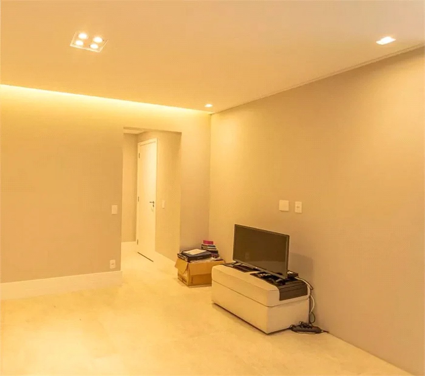 Apartamento à venda com 3 quartos, sendo 1 suíte, em Vila Anastácio, São Paulo, SP