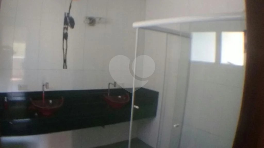 Sobrado à venda com 3 suítes em Seerra da Cantareira, Mairiporã, SP