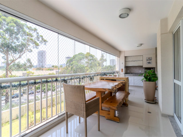 Apartamento à venda com 3 suítes em Campo Grande, São Paulo, SP