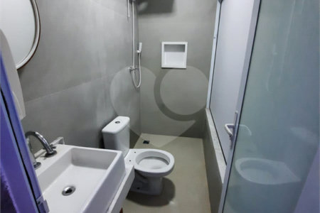 Casa à venda com 3 suítes no condomínio Ecovillagio, São Roque - SP