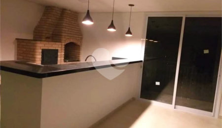 Casa à venda com 4 quartos, sendo 3 suítes,  no condomínio Alpes da Cantareira, Mairiporã - SP