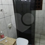 Casa à venda com 3 quartos, sendo 1 suíte, no Centro, Paranaíba, MS