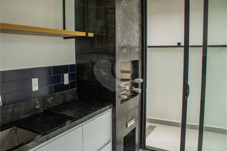 Casa à venda com 3 suítes no condomínio Residencial Central Parque, Salto - SP