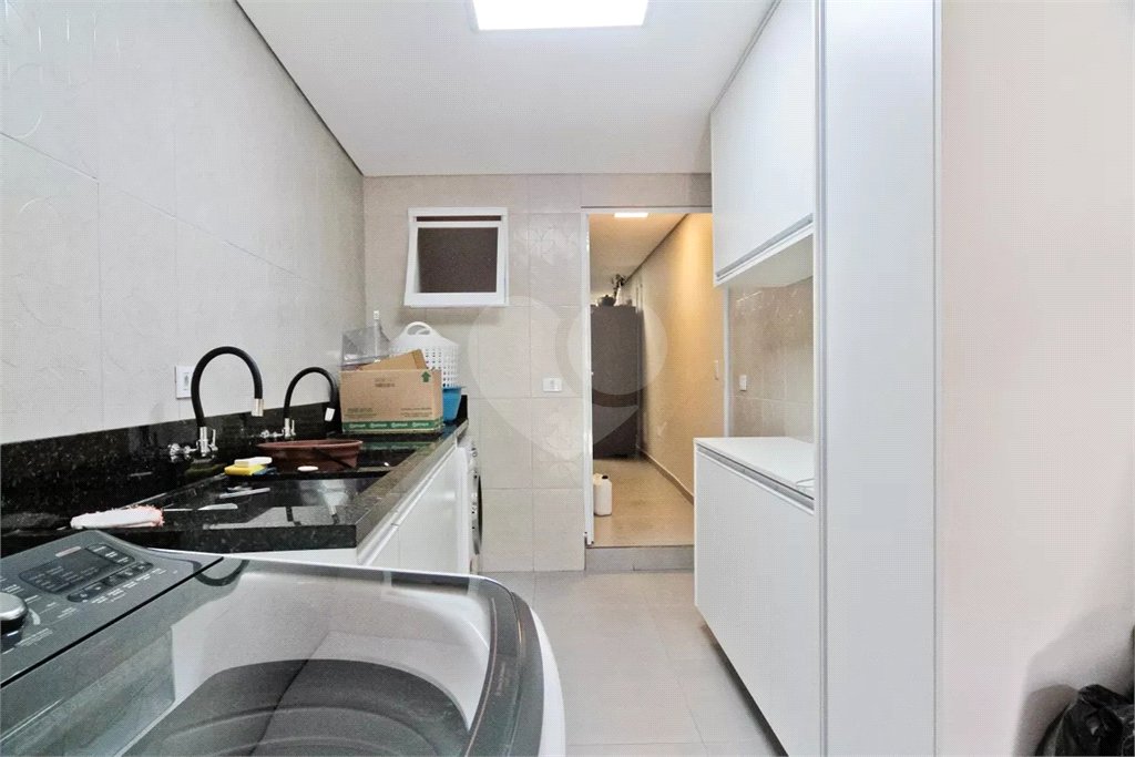 Sobrado à venda com 2 quartos, sendo 1 suíte, em Vila dos Remédios, São Paulo, SP