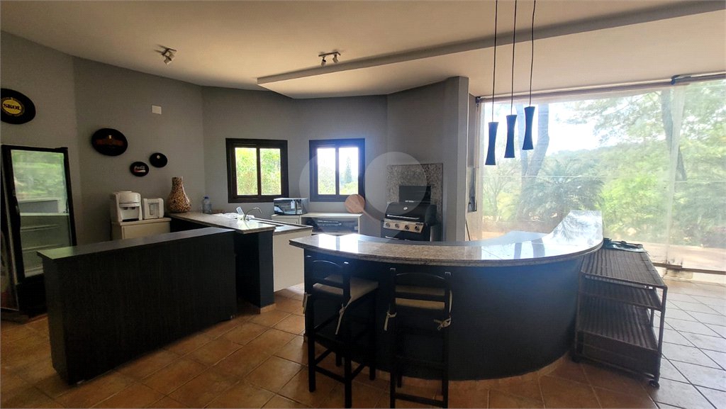 Casa à venda ou para alugar com 4 quartos, sendo 2 suítes, no condomínio Cantareira, Mairiporã - SP