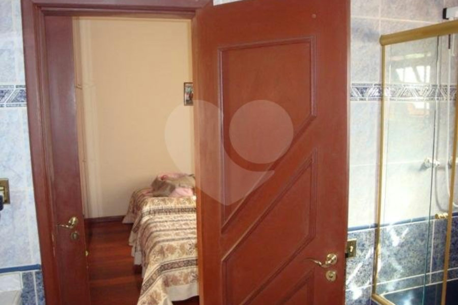 Sobrado à venda com 4 quartos, sendo 3 suítes,  em Horto Florestal, São Paulo, SP