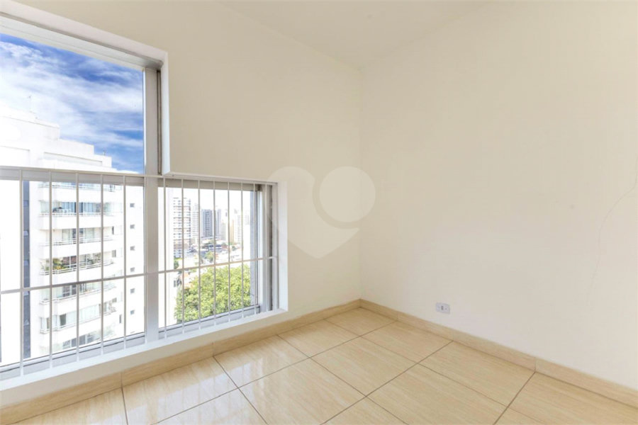 Cobertura à venda com 3 quartos, sendo 1 suíte,  em Saúde, São Paulo, SP