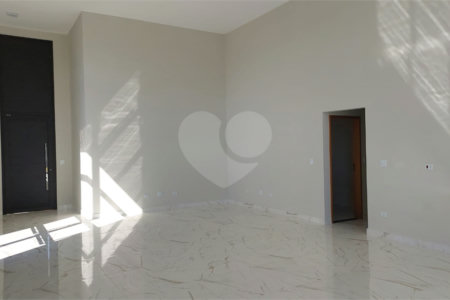 Casa à venda com 3 suítes no condomínio Shambala III, Atibaia - SP