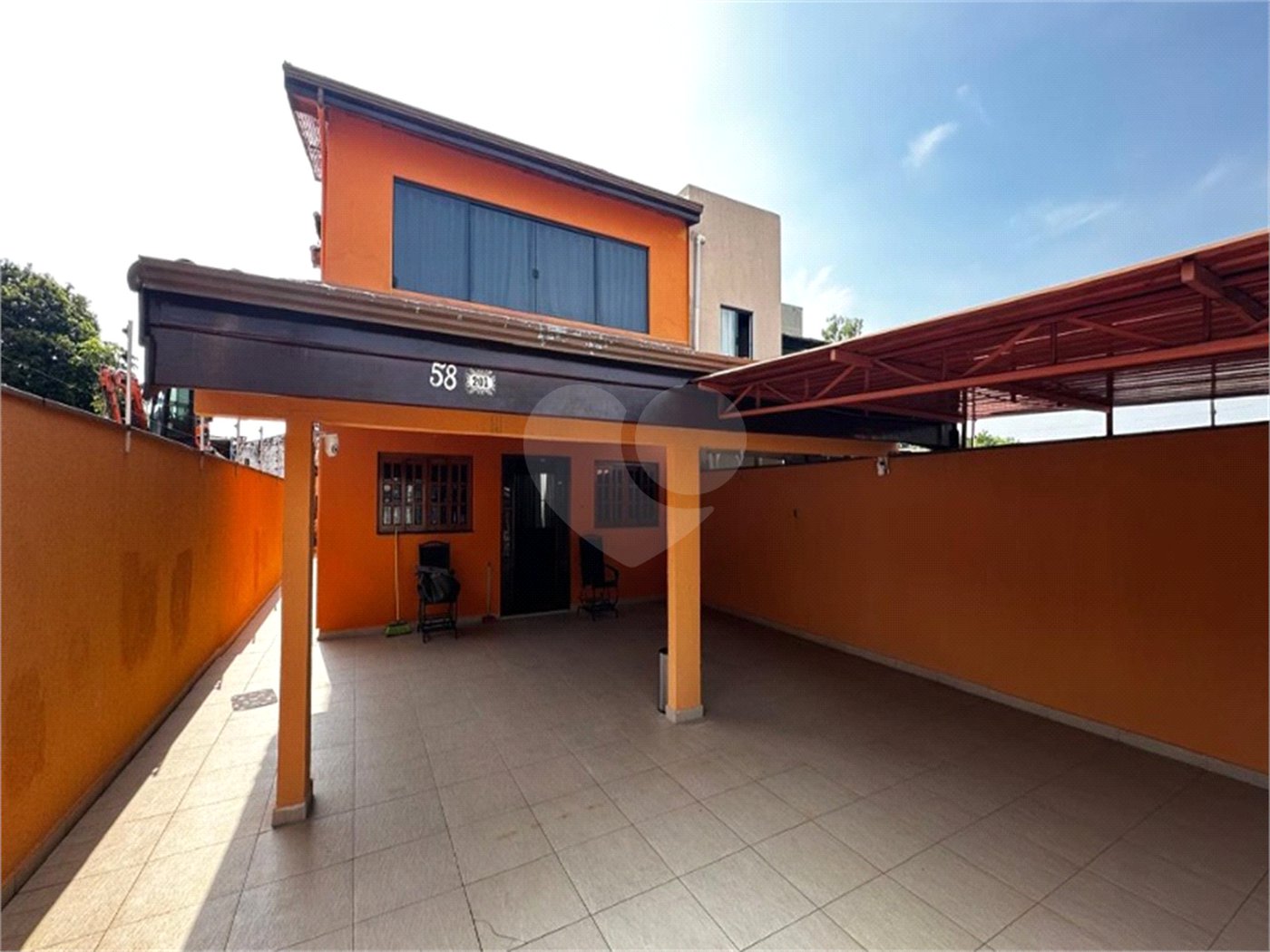 Sobrado à venda com 4 quartos, sendo 1 suíte, em Wanel Ville, Sorocaba, SP