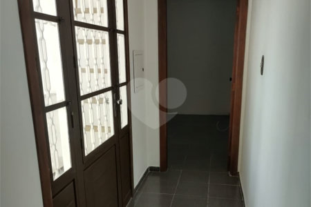 Sobrado à venda com 2 quartos, sendo 1 suíte, em Parque das Rosas, Itu, SP