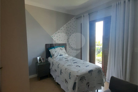 Casa à venda com 3 quartos, sendo 1 suíte,  em Vila Suissa, Mogi das Cruzes, SP