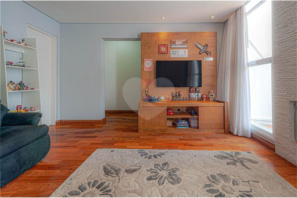 Casa para alugar com 5 quartos, sendo 4 suítes, no condomínio Colinas Japore, São Paulo - SP