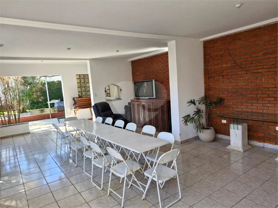 EXCELENTE RESIDÊNCIA À VENDA NO CONDOMÍNIO COLINAS VERDES – ARUJÁ/SP
