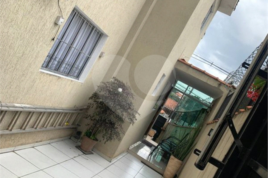 Sobrado à venda com 4 quartos, sendo 1 suíte, em Horto, São Paulo, SP