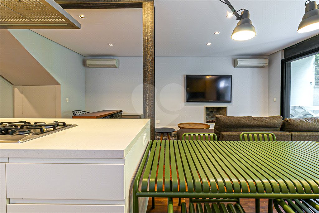 Casa à venda ou para alugar com 3 suítes no condomínio Palm Hill, São Paulo - SP