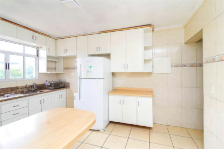 Casa com 100m², 3 dormitórios, 2 vagas, à venda em Itaquera